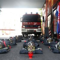 Zagrebački vatrogasci odali su počast svojim kolegama poginulim na Kornatima