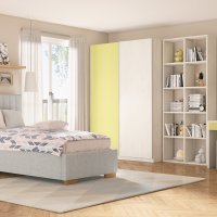 Junior dječja soba u bijelo-crvenoj kombinaciji boja