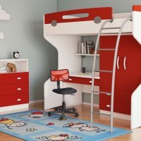 Junior dječja soba u crveno-bijeloj kombinaciji boja