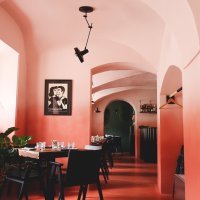 Brokenships Bistro