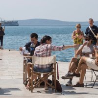 Prosvjedna akcija Građanski štekat na rivi protiv ilegalnih kafića