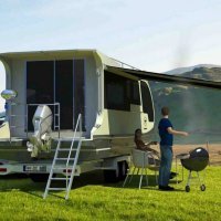 Caravanboat Departure One