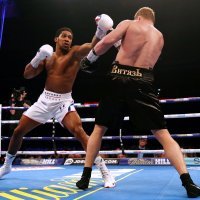 Anthony Joshua (l) i  Alexander Povetkin
