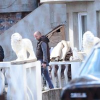 Ispred obiteljske kuće u Dubravi došlo je do pucnjave iz vatrenog oružja