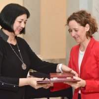 Jadranka Baković, Nina Obuljen Koržinek