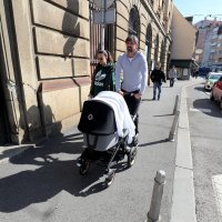 Nives i Goran Ivanišević u šetnji sa sinom