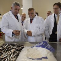 S otvaranja tvornice u Stankovcima: Neven Badurina, Stjepan Mesić i Božidar Kalmeta