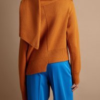 Džemper s potpisom brenda Joseph