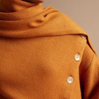 Džemper s potpisom brenda Joseph