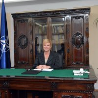 Podizanjem zastave otvoren privremeni Ured predsjednice