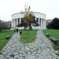 HDLU, Trg žrtava fašizma, džamija