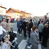 Prosvjed mještana Turnja nakon pogibije 10-godišnjeg dječaka