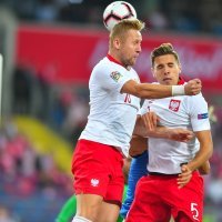 Kamil Glik u skoku