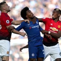 Chelsea (Willian) - Manchester United (Luke Shaw, Paul Pogba)