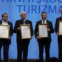 Priznanja Anton Štifanić