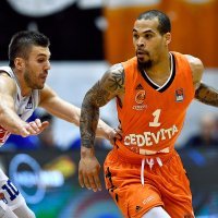 KK Cedevita (Justin Cobbs) - KK Budućnost (Nemanja Gordić)