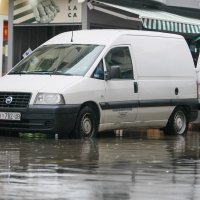 ugo u kombinaciji s plimom i velikom količinom padalina potopili su gradsku tržnicu u Rijeci