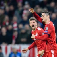 Bayern - AEK (Robert Lewandowski i Thomas Müller)