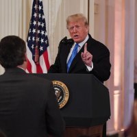 Svađa Trumpa i reportera CNN-a Acoste