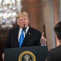 Svađa Trumpa i reportera CNN-a Acoste