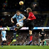 Manchester City (Kyle Walker) - Manchester United (Marouane Fellaini)