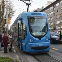 Zbog puknuća vodovodne cijevi u Maksimirskoj, došlo do zastoja u prometu