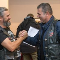 Otvorena izložba ratnog stripa i ilustracija Nenada Barinića