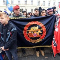 Križni put - Kolona sjećanja na putu prema Memorijalnom groblju