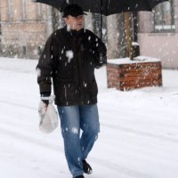 Gusti snijeg počeo padati u ranim jutarnjim satima