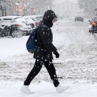 Gusti snijeg počeo padati u ranim jutarnjim satima