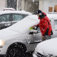 Gusti snijeg počeo padati u ranim jutarnjim satima