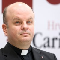 Hrvatski Caritas odrzao je konferenciju za medije povodom 25. obljetnice i najavio tradicionalne akcije Nedjelja Caritasa i Za 1000 radosti