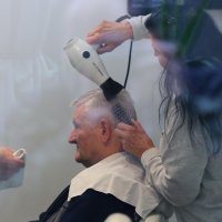 Prvo jutro nakon izlaska iz zatvora Ivica Todorić otišao u frizerski salon Neno