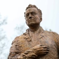 Spomenik Franji Tuđmanu u Zagrebu