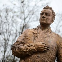 Spomenik Franji Tuđmanu u Zagrebu