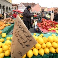 Živi zid na Dolcu govorio o novim zakonima vezanim uz fiskalizaciju