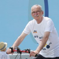 Ispred HNK u Zagrebu održana utrka romobilima