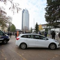 Policija na Savskoj cesti privela veću skupinu ljudi