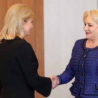 Kolinda Grabar Kitarović, Vasilica Viorica Dancila