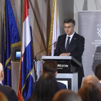 Poslovni forum "Inovacijama do konkurentnosti" u sklopu summita Srednjoeuropske inicijative (SEI)