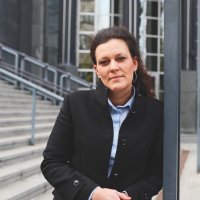 Dr. Ivana Mikolašević