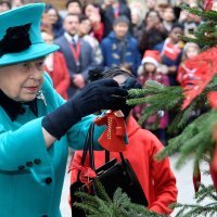 Kraljica Elizabeta II