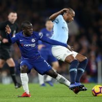 Chelsea (N'Golo Kante) - Manchester City (Fernandinho)