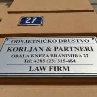 Kod odvjetničkog ureda Andreja Korljana osvanuo prijeteći grafit