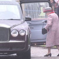 Kraljica Elizabeta II