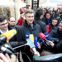 Premijer Plenković na Badnjak u Bogovićevoj