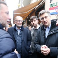 Premijer Andrej Plenković na Badnjak u Bogovićevoj
