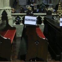 Kardinal Bozanić u katedrali predvodio misu polnoćku
