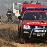 Dubrava kod Šibenika: Zračne snage pomažu vatrogascima u gašenju požara
