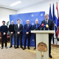 Davor Božinović, pomoćnici ministra i potpisnici ugovora